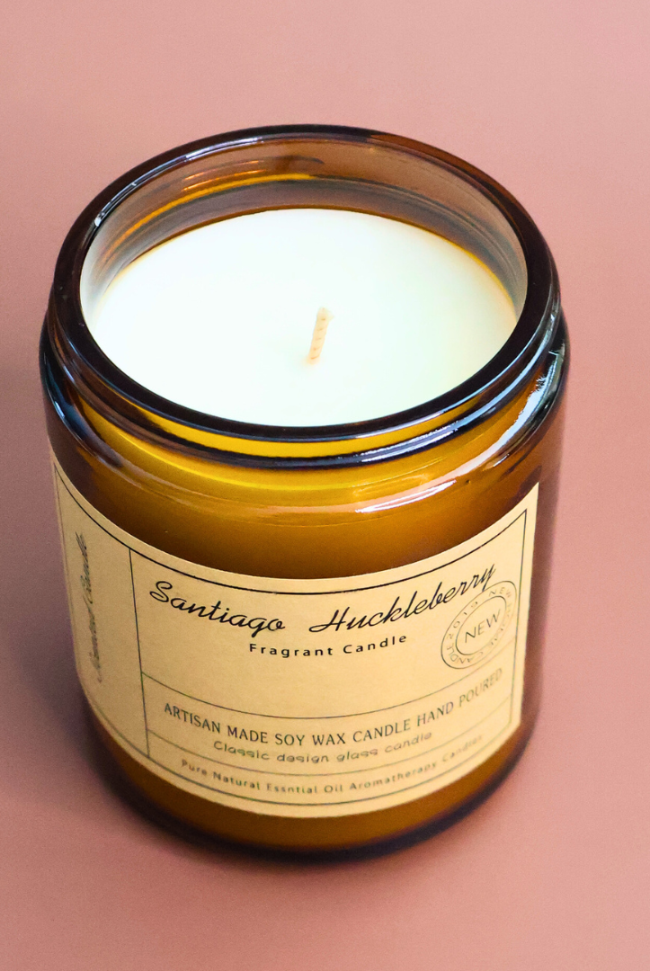 soy wax candle huckleberry scent