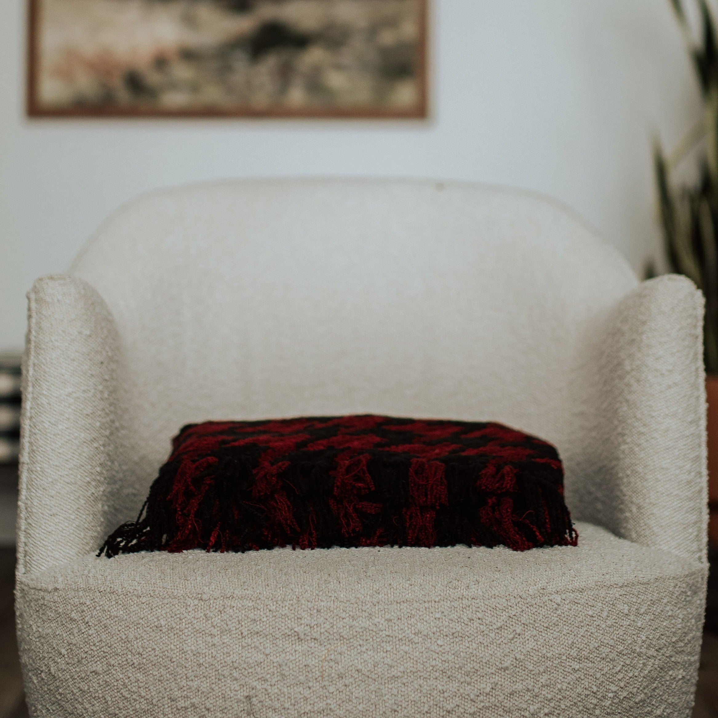 black and red houndstooth blanket